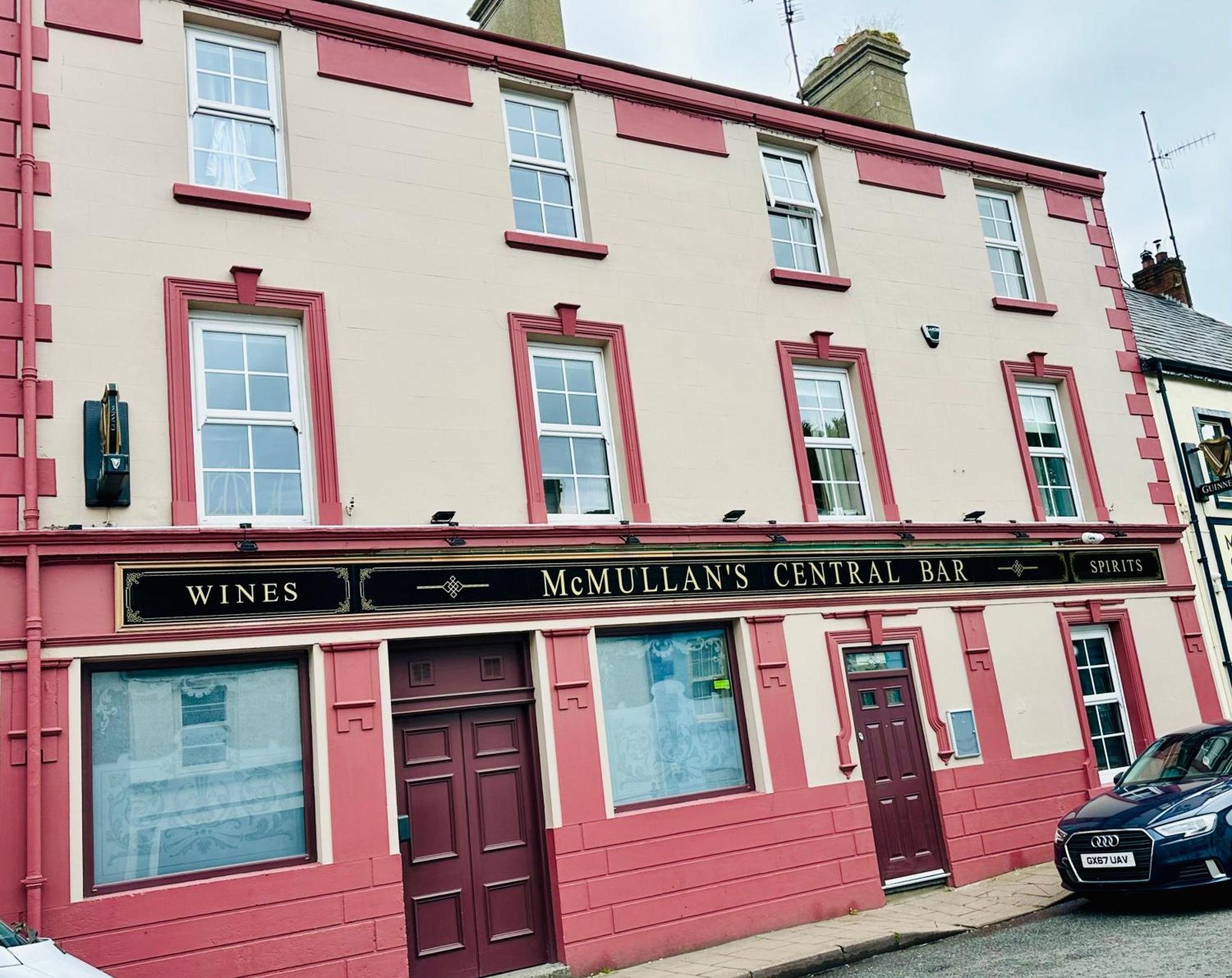 Central Bar Guesthouse Cushendall Bagian luar foto